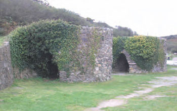 Figure 20.6 Lime kilns. Used to ‘ burn’ (heat) chalk or limestone (calcium carbonate) to produce quicklime (calcium oxide)